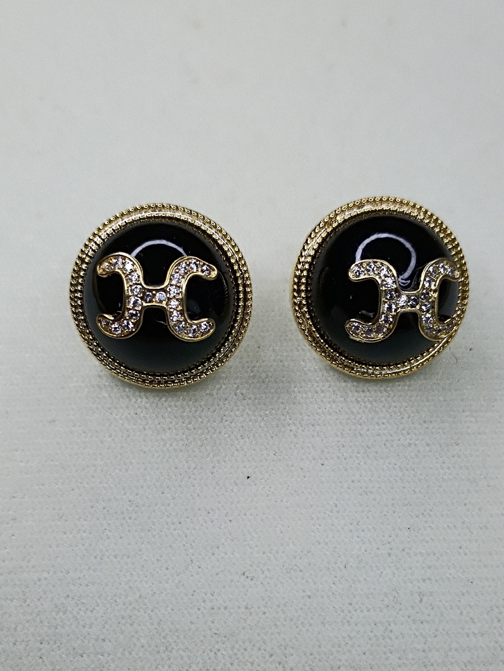 New Fashion Jewelry Gold-Tone Black Crystal Accent Button Earrings